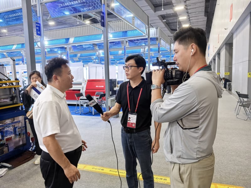 冷弯设备引全球关注，接受央视采访谈中国制造出海，中拓徐总带队亮相第 138 届广交会！