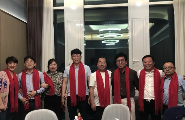 2025收官盛典！中拓冷弯携手韩国DS钢铁，七年情谊赋能钢结构系统新发展